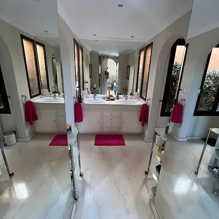 Marbella Luxueux Duplex 3 Ch.- 3 Bains - 155 M² + 100 M² Terrasses Apartment Estepona