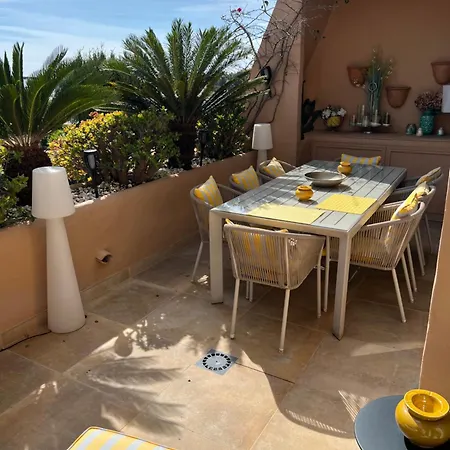 Marbella Luxueux Duplex 3 Ch.- 3 Bains - 155 M² + 100 M² Terrasses Apartment