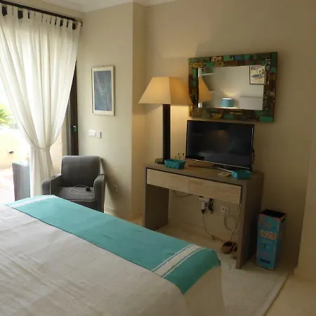 Marbella Luxueux Duplex 3 Ch.- 3 Bains - 155 M² + 100 M² Terrasses Apartment Estepona